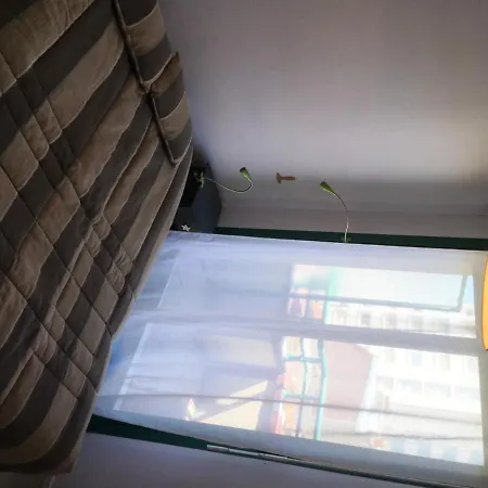 Duplex T4 Idéalement Situé Entre La Place Du Marché Et Le Bord De *