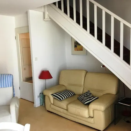 Duplex T4 Idéalement Situé Entre La Place Du Marché Et Le Bord De Appartamento